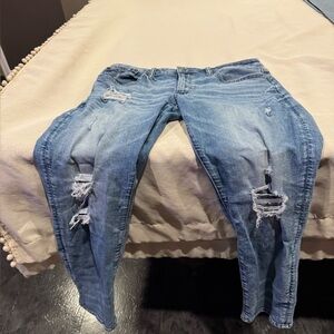 American Eagle Outfitters athletic Men's Blue Jeans 34x30 distressed ripped